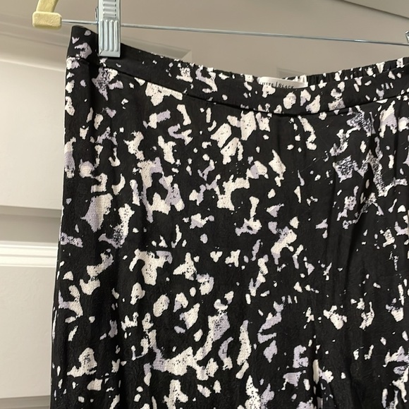 White House Black Market floral pants size small - Picture 7 of 8